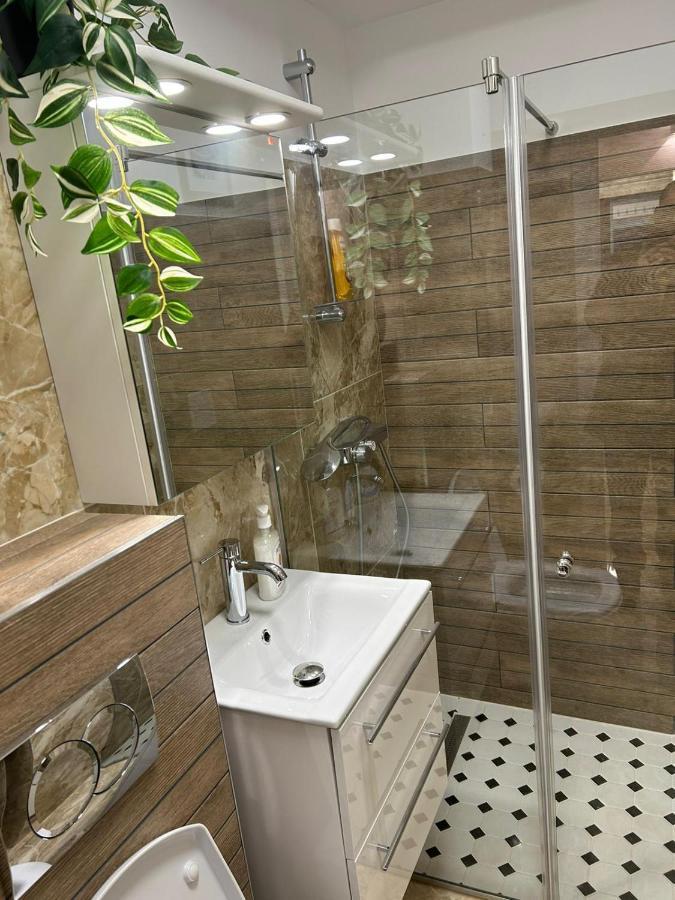 Alex Apartament Central Bukarest Eksteriør billede